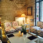 Le Champ Des Oiseaux & Hotel 4*