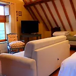 Le Champ Des Oiseaux & Hotel 4*