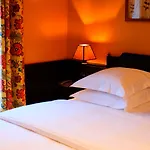 Le Champ Des Oiseaux & 4* Troyes