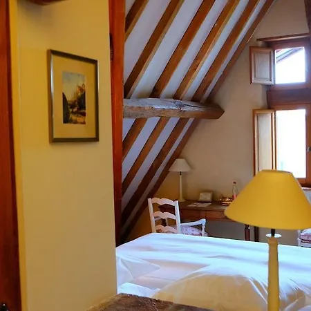 Le Champ Des Oiseaux & Hotel 4*