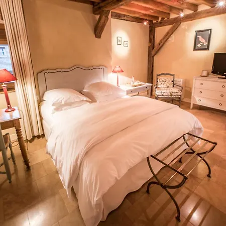 Le Champ Des Oiseaux & Hotel
