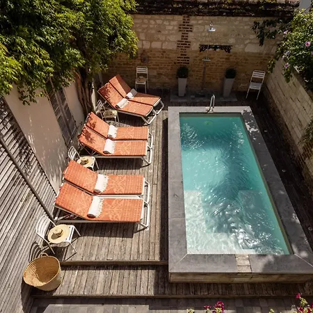 Le Champ Des Oiseaux & Hotel 4*