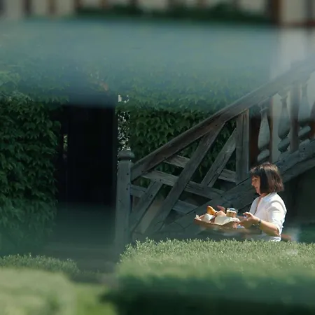 Hotel Le Champ Des Oiseaux &