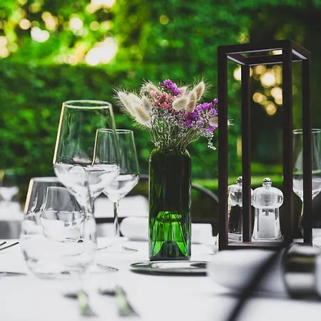 Отель Le Champ Des Oiseaux & Труа