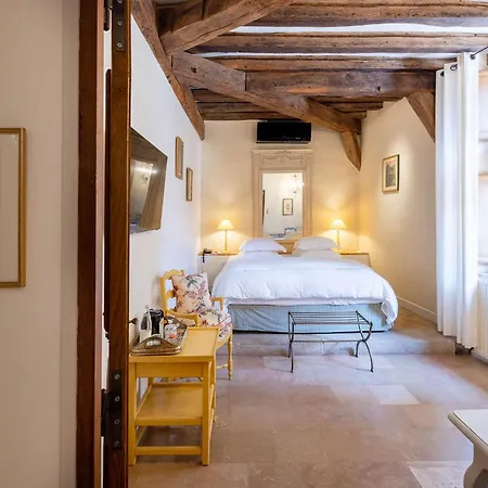 Le Champ Des Oiseaux & 4* Troyes