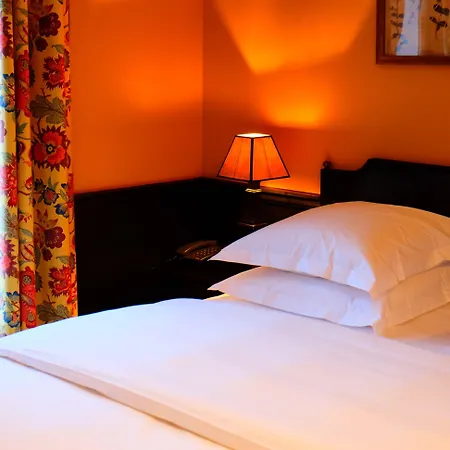 Le Champ Des Oiseaux & 4* Troyes
