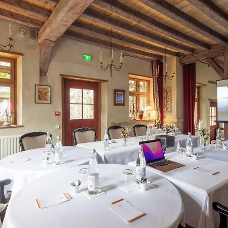 Le Champ Des Oiseaux & 4* Труа