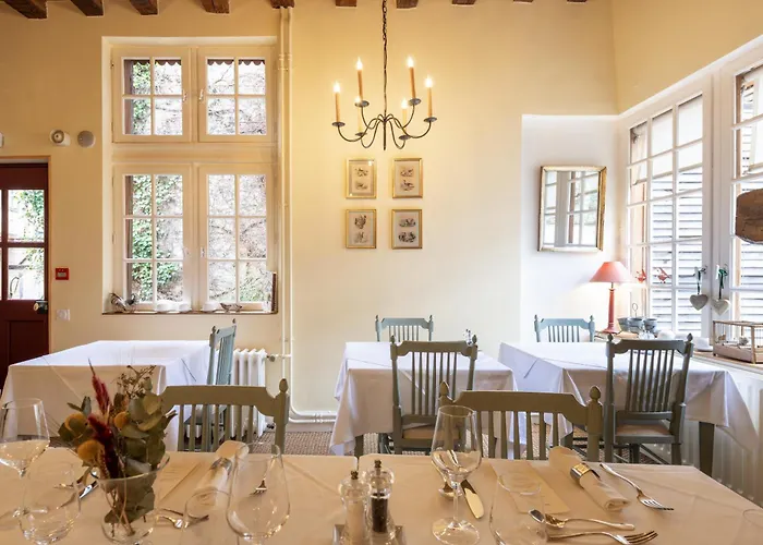 Le Champ Des Oiseaux & Troyes