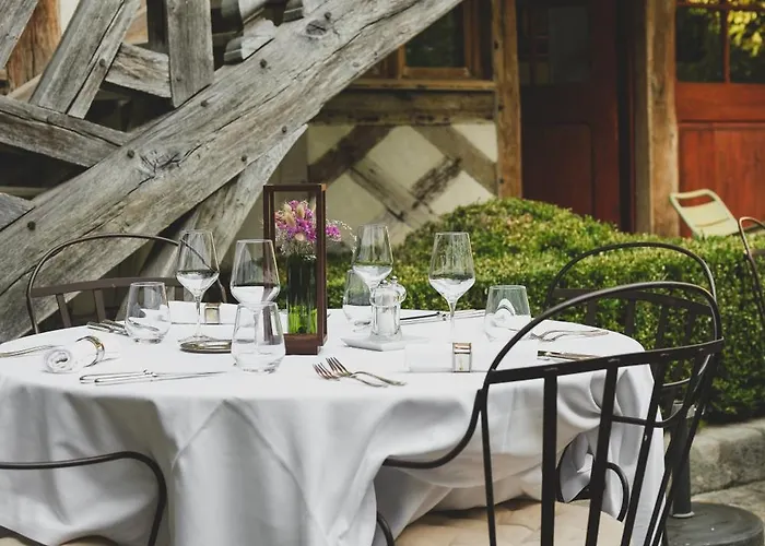 Le Champ Des Oiseaux & Troyes