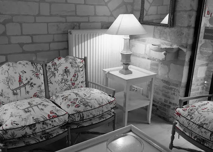 Le Champ Des Oiseaux & Troyes