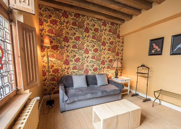 Le Champ Des Oiseaux & Hotel Troyes