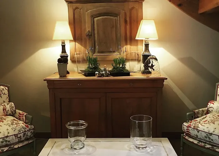 Le Champ Des Oiseaux & Troyes